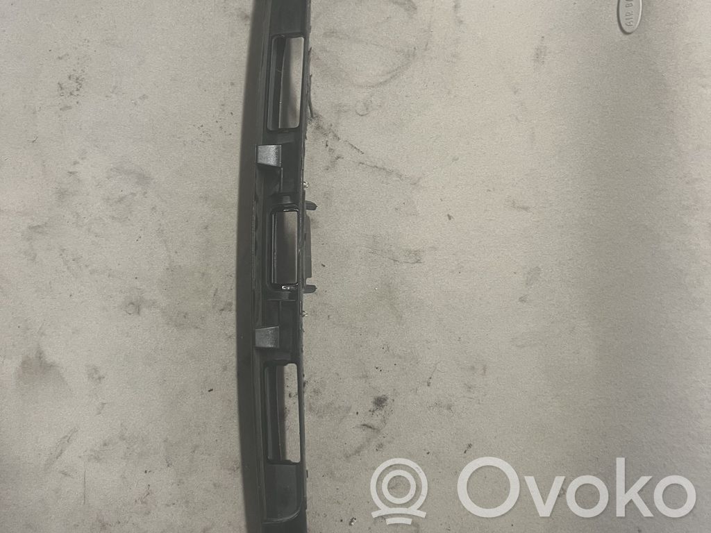 Renault Modus Trunk door license plate light bar 