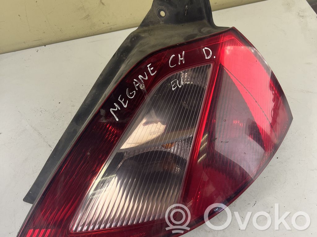 Renault Megane II Задний фонарь в кузове 