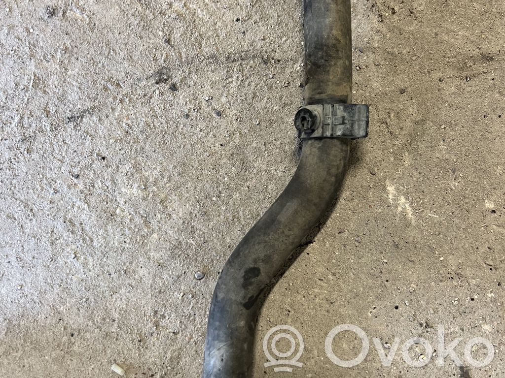 Engine coolant pipe/hose