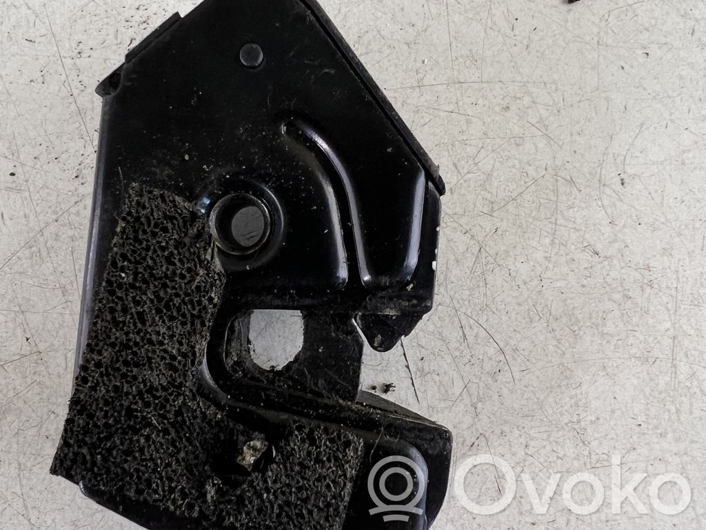 Land Rover Discovery 3 - LR3 Zamek klapy tylnej bagażnika 