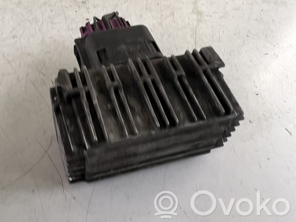 Opel Signum Relais Vorglühkerzen Vorglühanlage 
