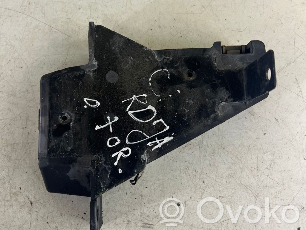 Jeep Cherokee Radiator mount bracket 