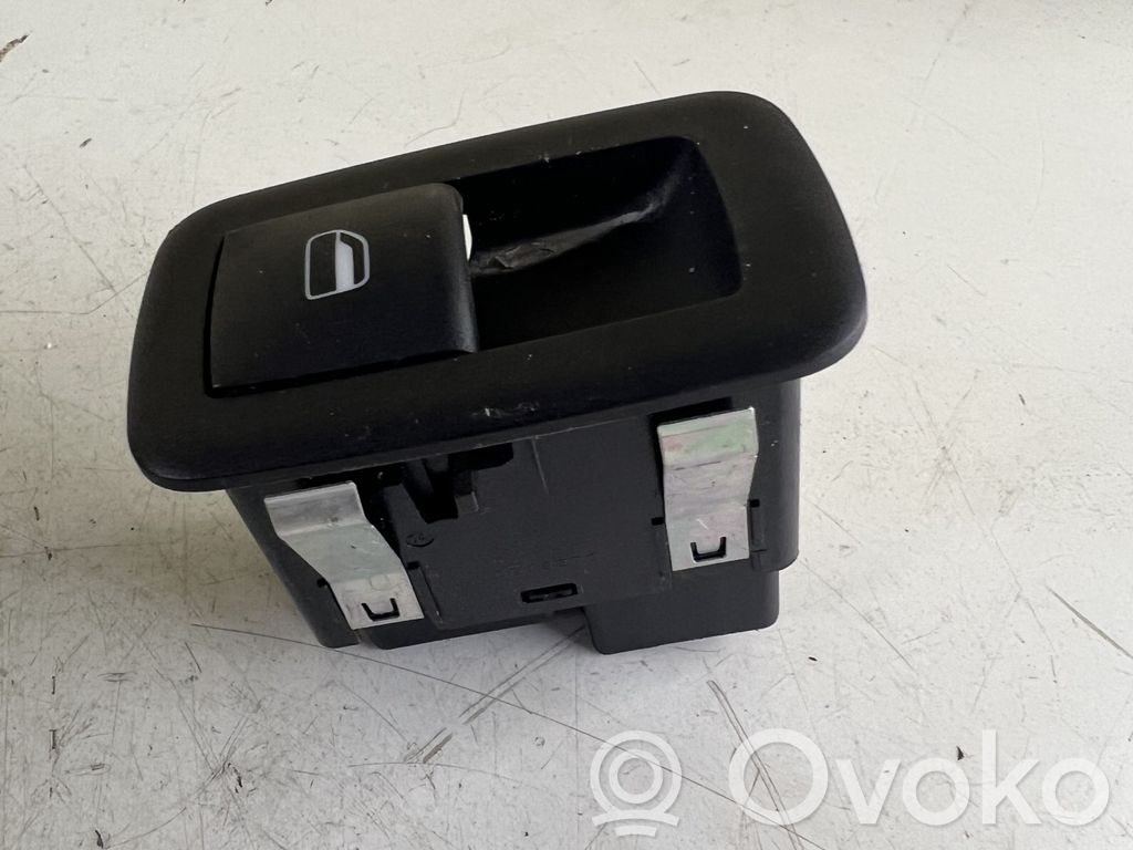 Jeep Cherokee Electric window control switch 