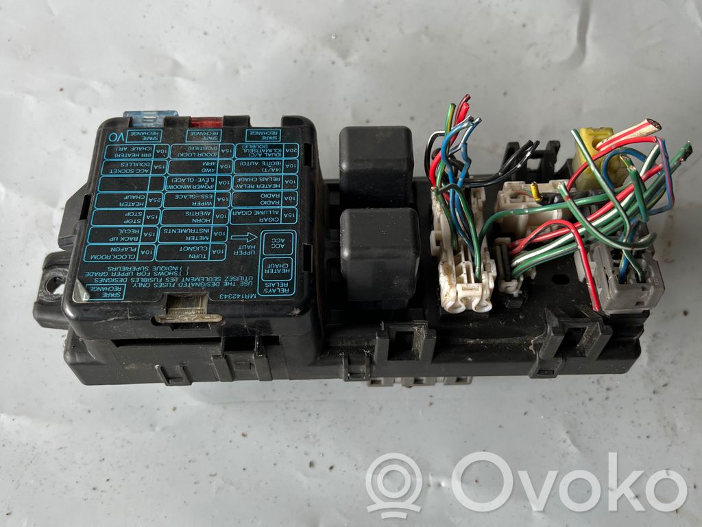 Mitsubishi Pajero Módulo de fusible 