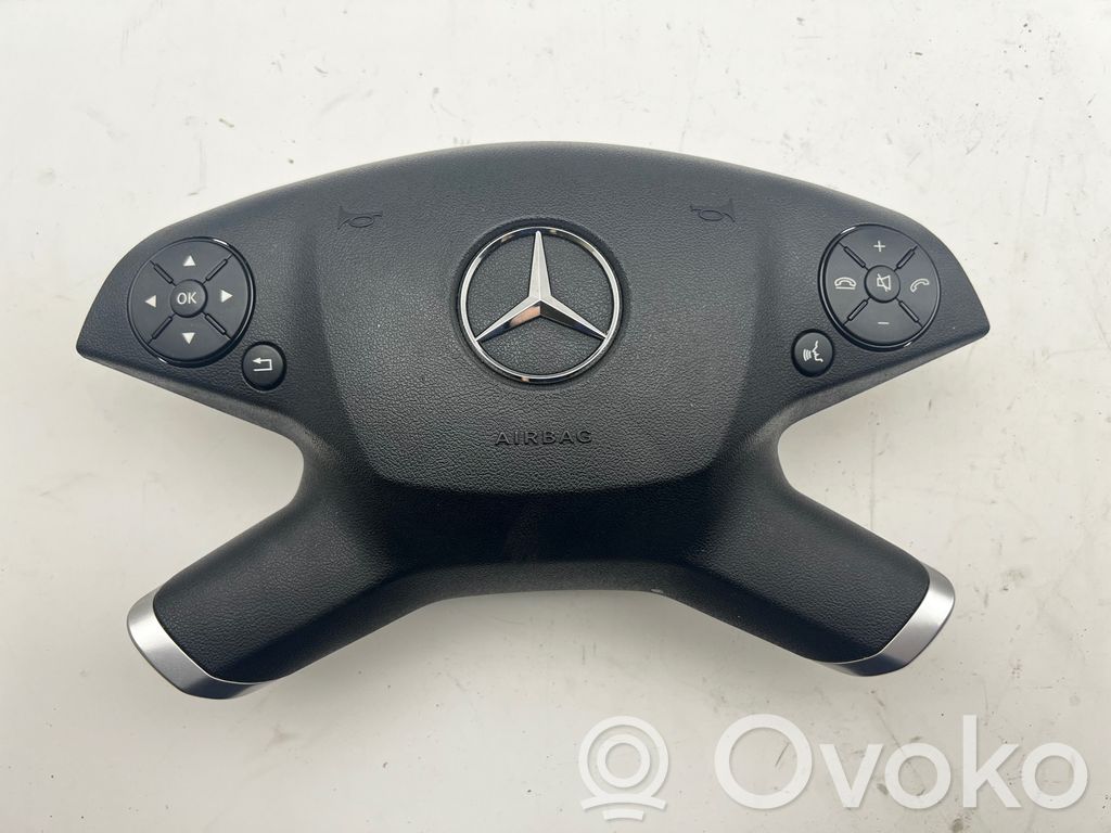 Mercedes-Benz E W212 Vairo oro pagalvė 