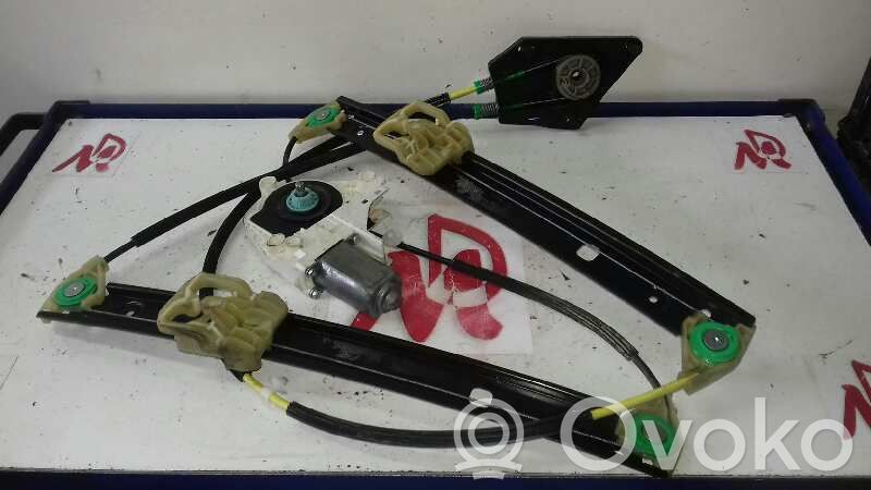 Regulador de ventanilla eléctrico de puerta delantera   8K0959802C