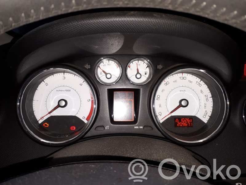 Peugeot 308 Vitezometru (grup de instrumente) 