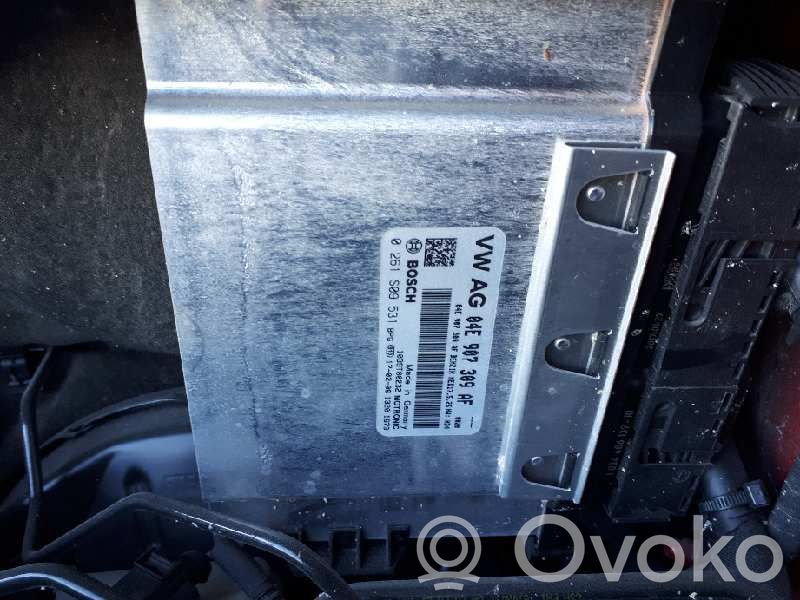 Unidad de control/módulo del motor   04E907309AF