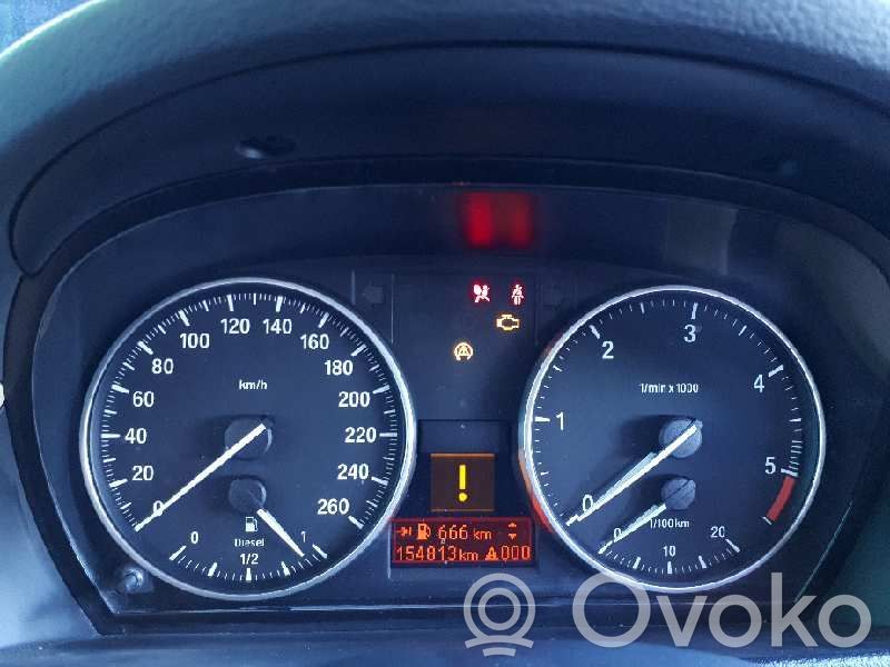 Speedometer (instrument cluster)   918734401