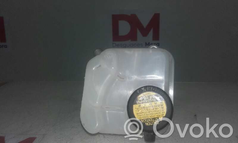 Depósito de expansión de combustible