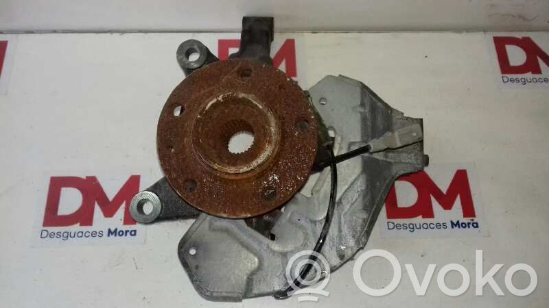 Front wheel hub spindle knuckle