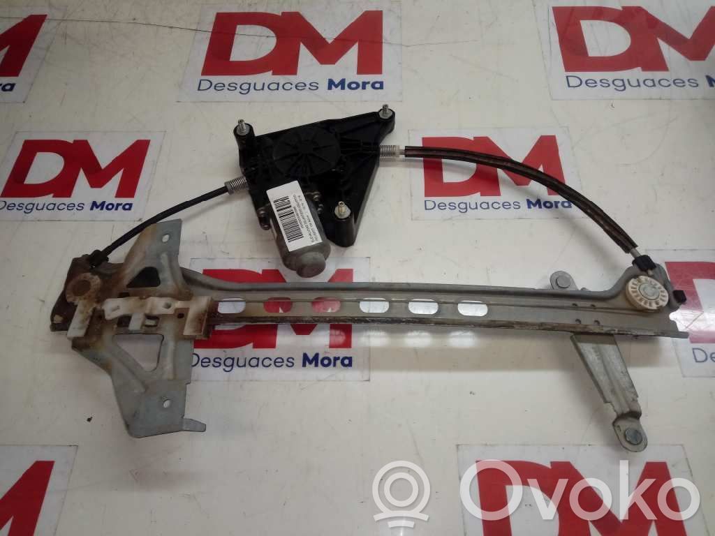 Peugeot 108 Alzacristalli manuale della portiera anteriore