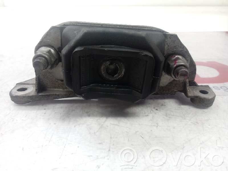 Engine mount bracket   8200216113