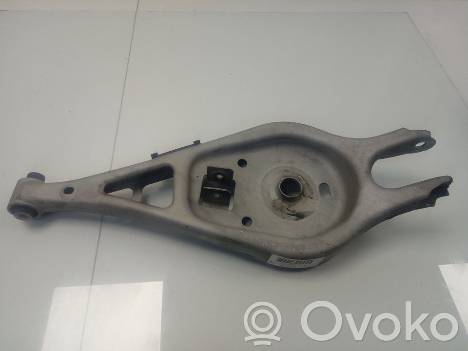 Rear control arm