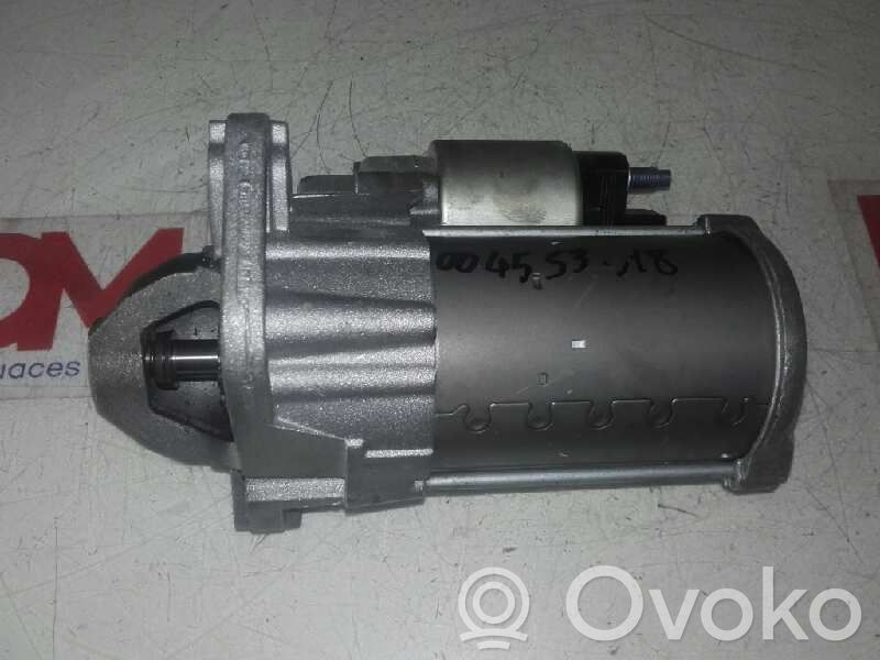Motor de arranque   233004868R