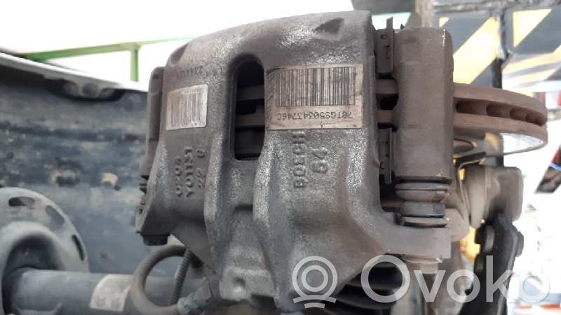 Zacisk hamulcowy przedni   0204Y011131