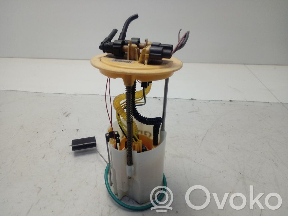 Bomba interna de combustible   170404EA0A