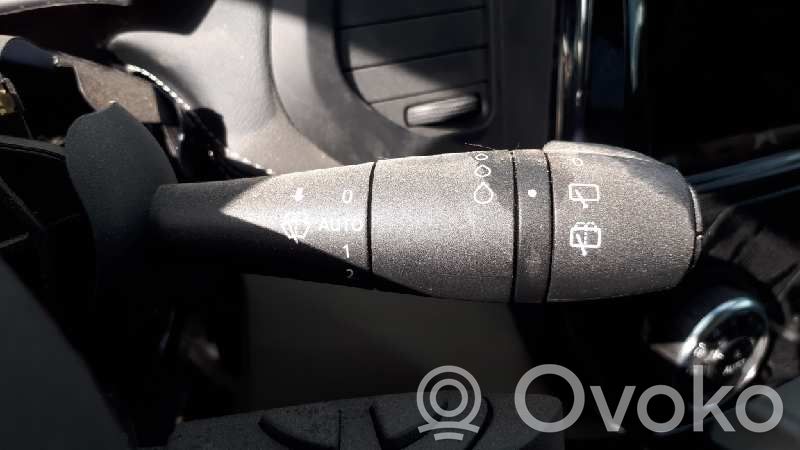Renault Captur Manetă ștergător parbriz