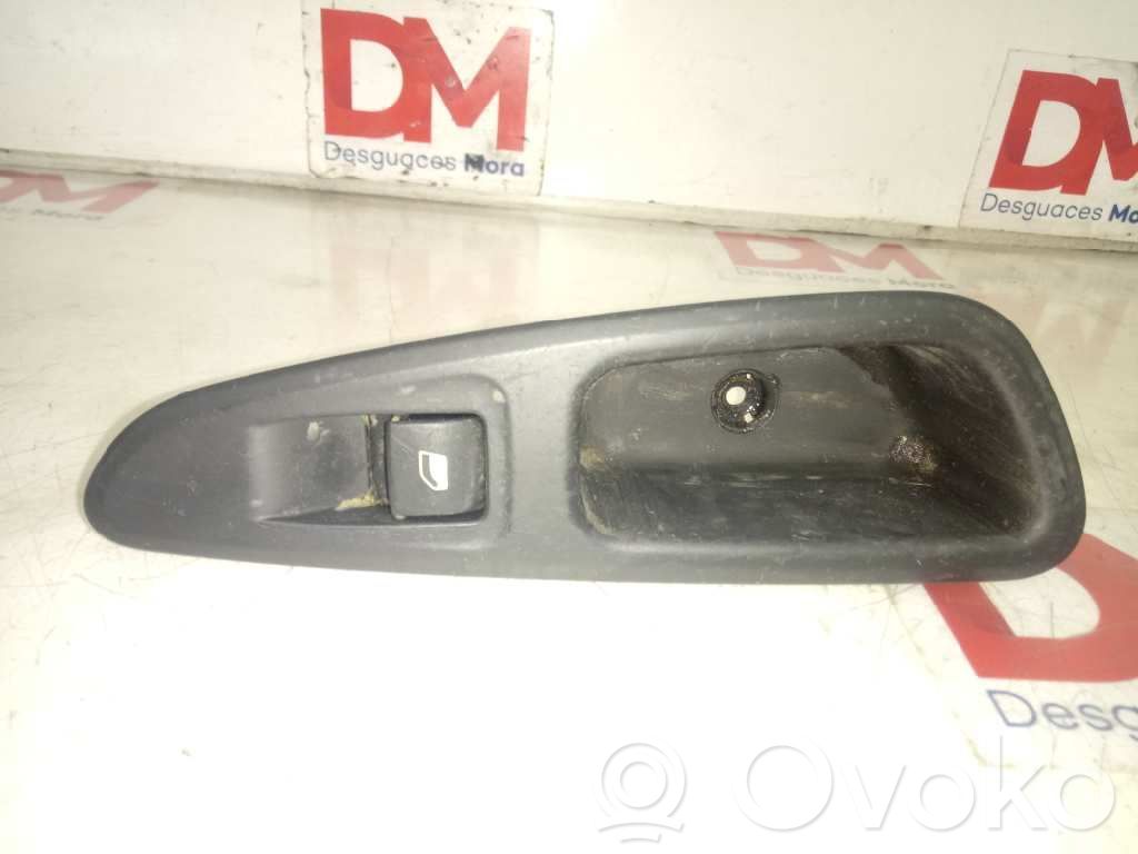Interruptor del elevalunas eléctrico