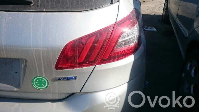 Peugeot 308 Luci posteriori del portellone del bagagliaio
