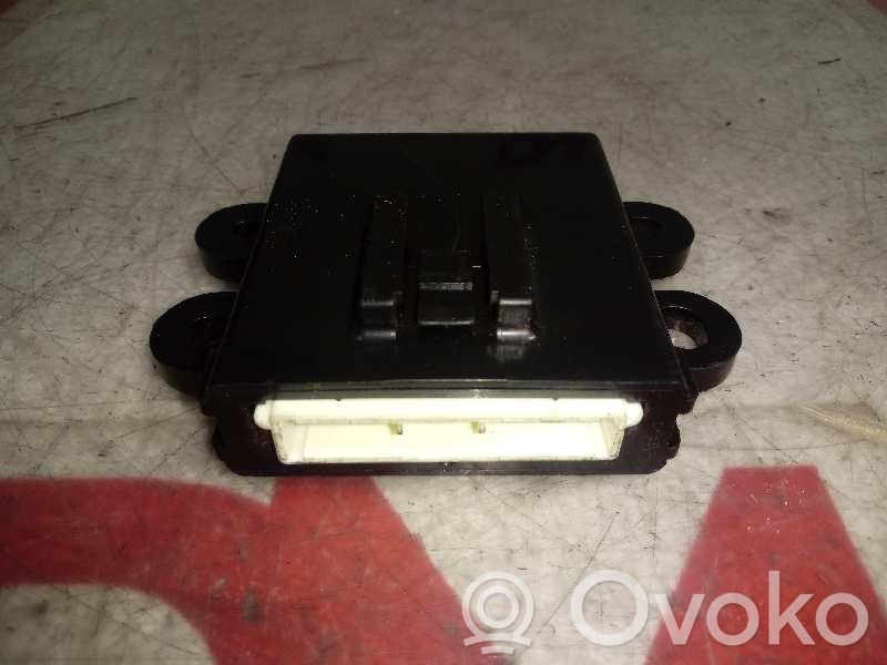 Mitsubishi L300, Cosmos Autres unités de commande / modules 