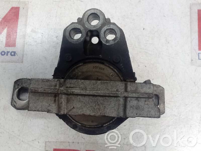 Engine mount bracket   F1F16F012BA