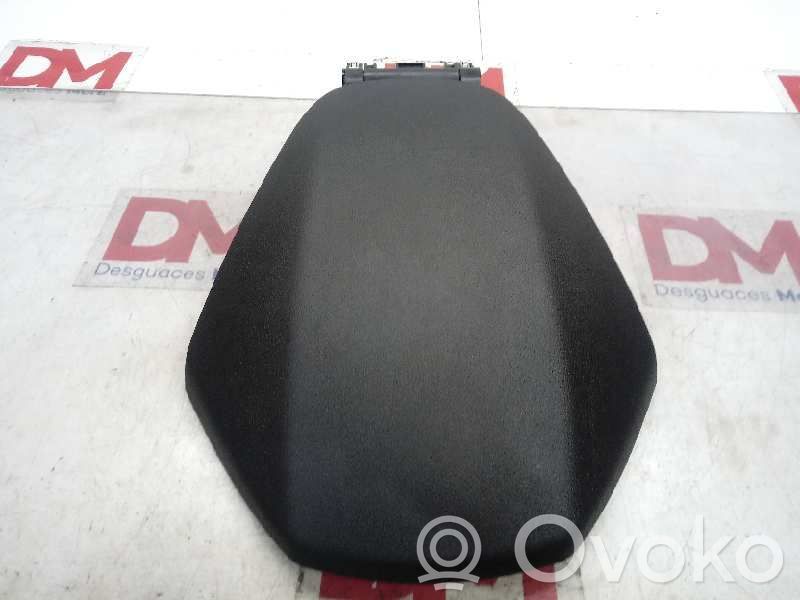 Daiktadėžė   DT11V04694AH