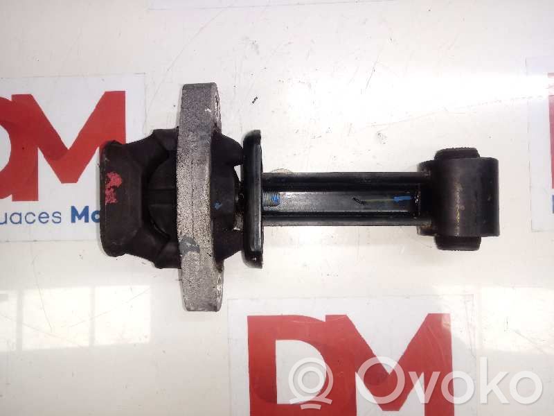 Engine mount bracket