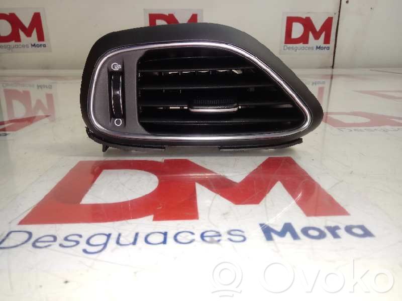 Hyundai i30 Copertura griglia di ventilazione cruscotto