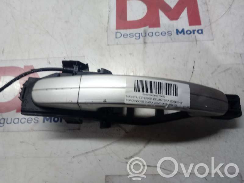 Manecilla externa puerta delantera