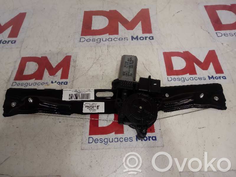 BMW 2 F46 Elektryczny podnośnik szyby drzwi tylnych 