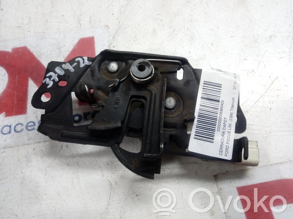 Tie down hook / loop