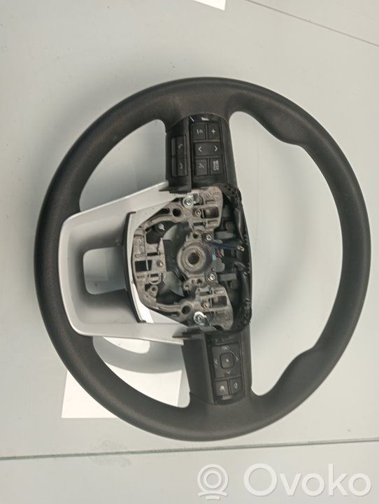 Toyota Hilux VIII Volan 