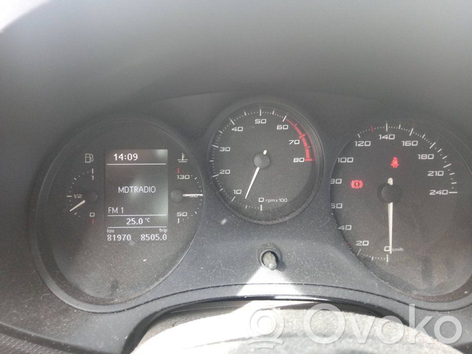 Seat Leon (1P) Licznik / Prędkościomierz 
