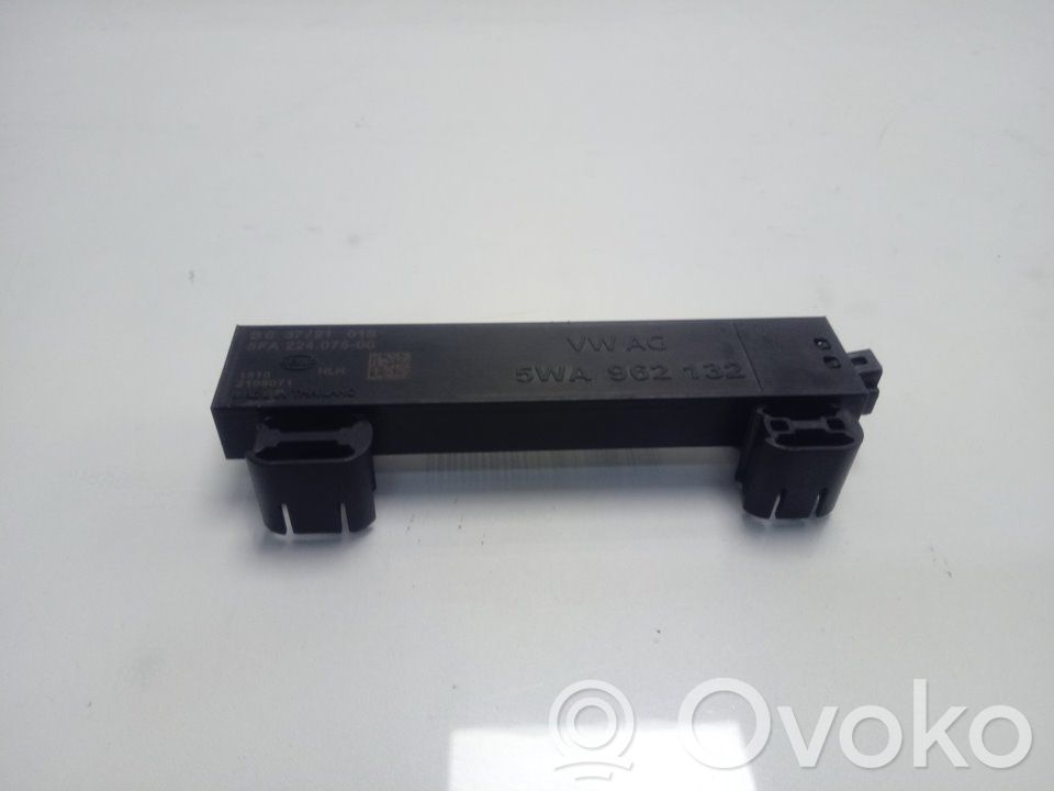 Antenna autoradio   5WA962132