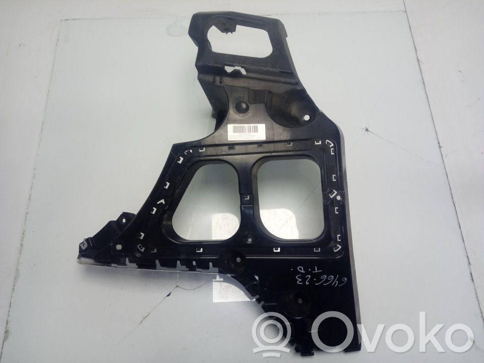 Front bumper mounting bracket   7176246