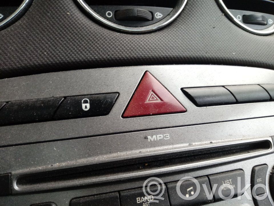 Peugeot 308 Interruttore luci di emergenza
