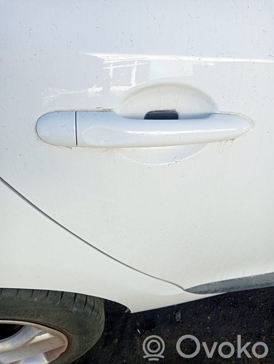Renault Megane III Manecilla externa puerta trasera 