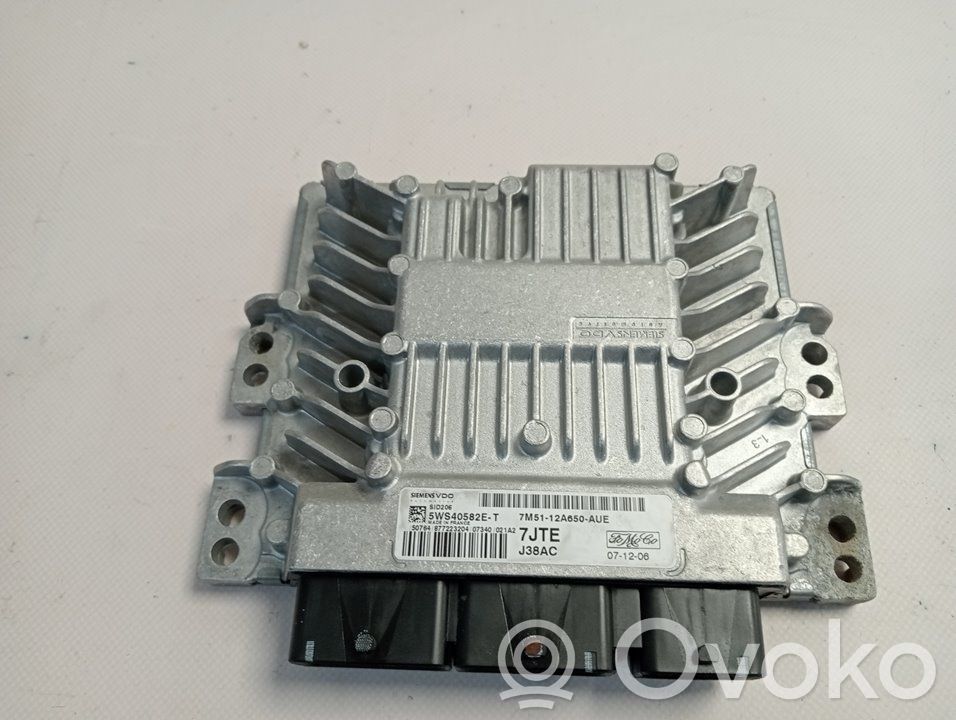 Unidad de control/módulo del motor   7M5112A650AUE