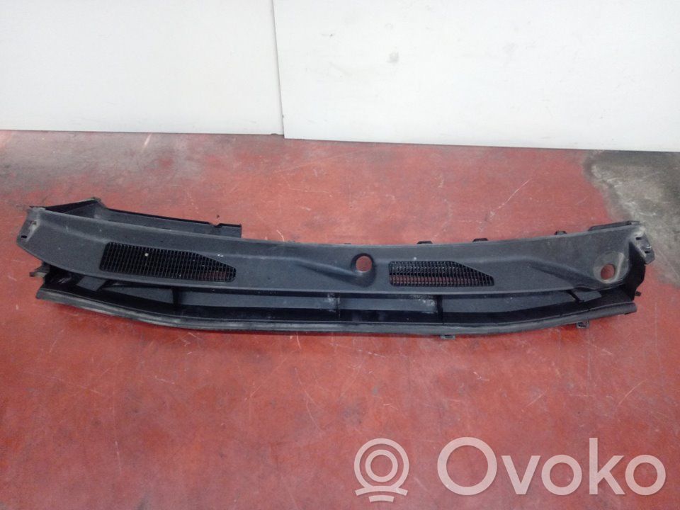 Toyota Land Cruiser (J200) Garniture de pare-brise