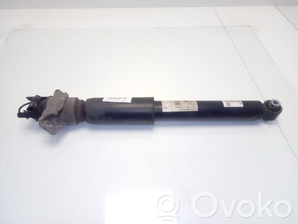 Takaiskunvaimennin   4M0616031AD