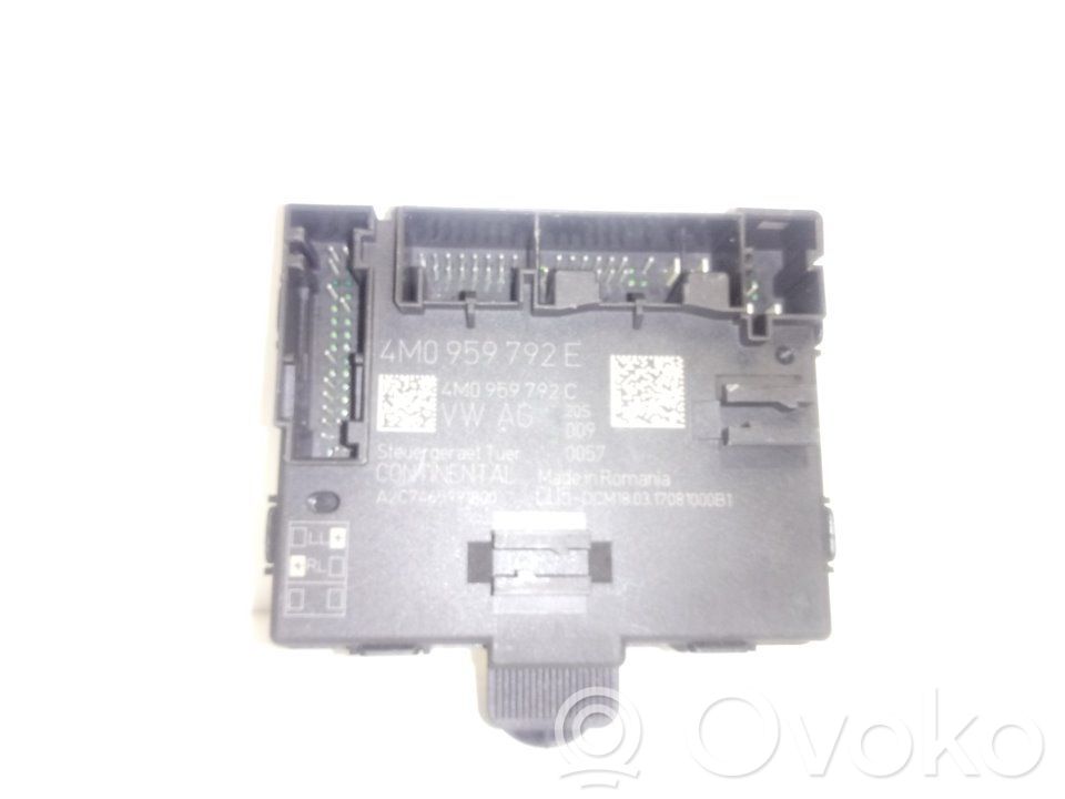 Variklio valdymo blokas   4M0959792E
