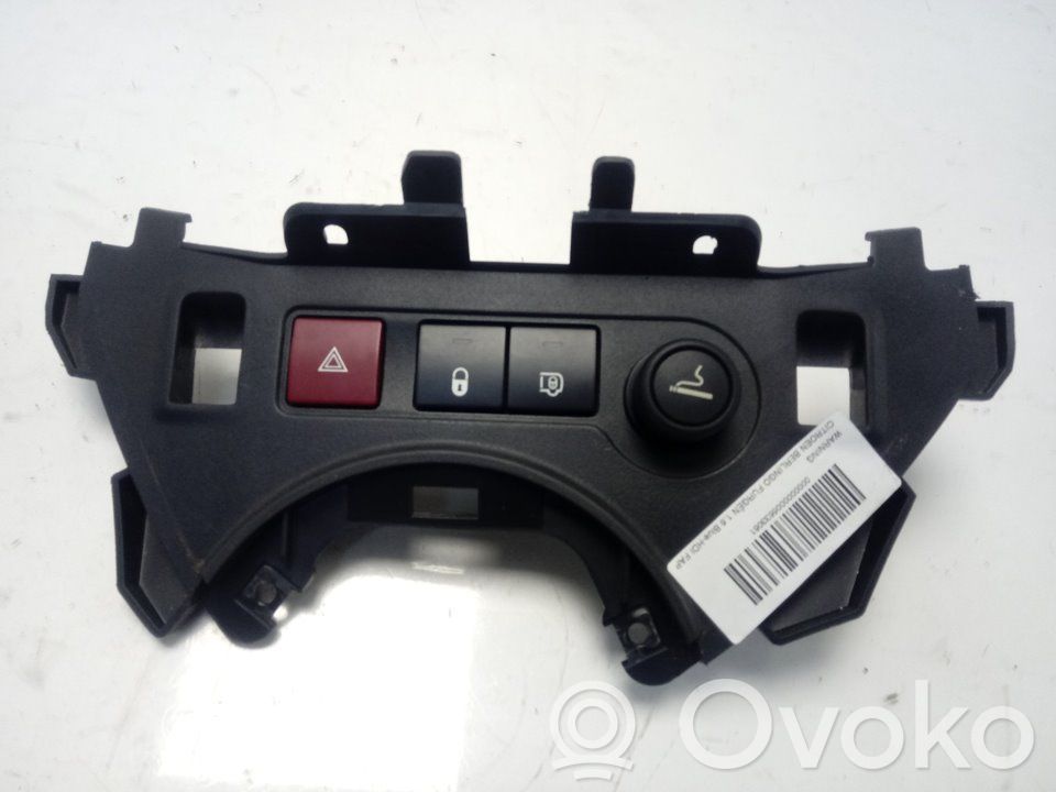 Botón interruptor de luz de peligro   96583113KR