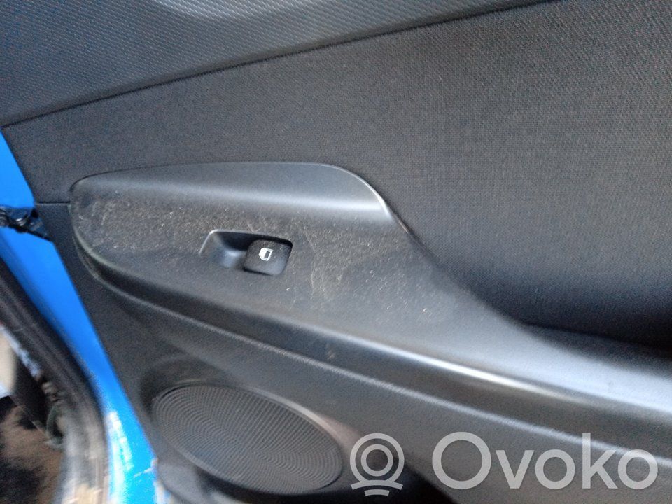 Hyundai Kona I Interruttore di controllo dell’alzacristalli elettrico
