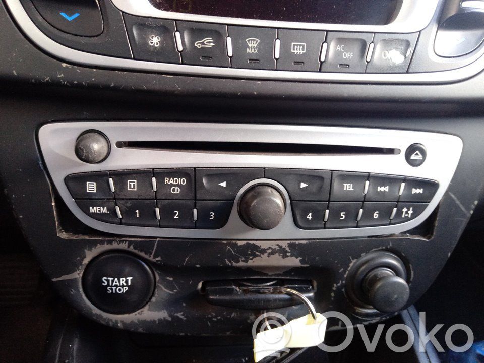 Renault Megane III Unidad de control de sonido audio HiFi
