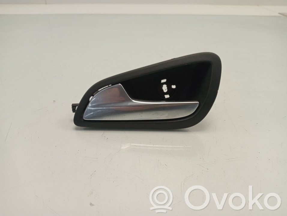 Manecilla interna puerta delantera   AM51U22601BDW