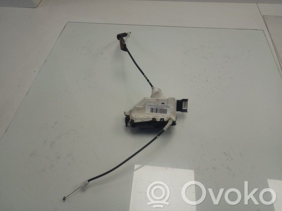 Front door lock   006246
