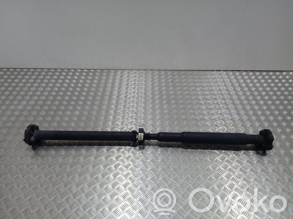 Mittlere Kardanwelle   557694