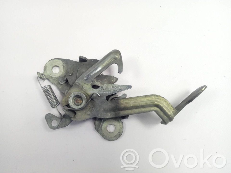 Peugeot 308 Tie down hook / loop 