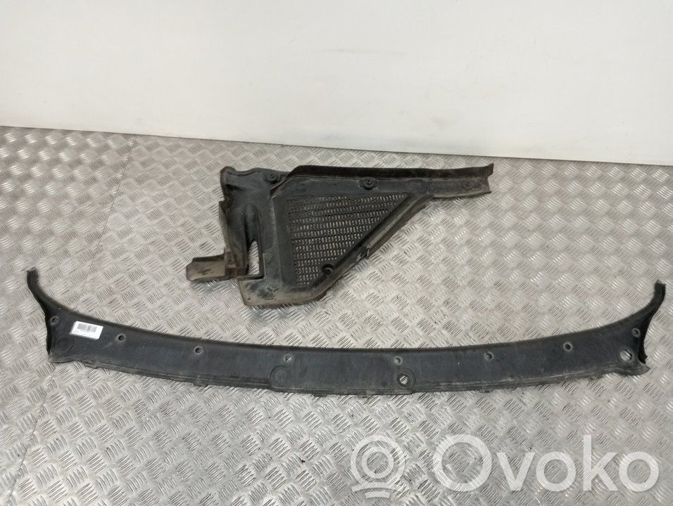 Moldura del parabrisas